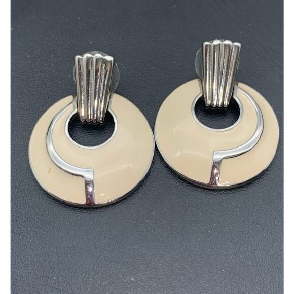 Vintage Crown Trifari Silver Tone & Cream Enamel Deco Style Pierced Earrings - Picture 1 of 4